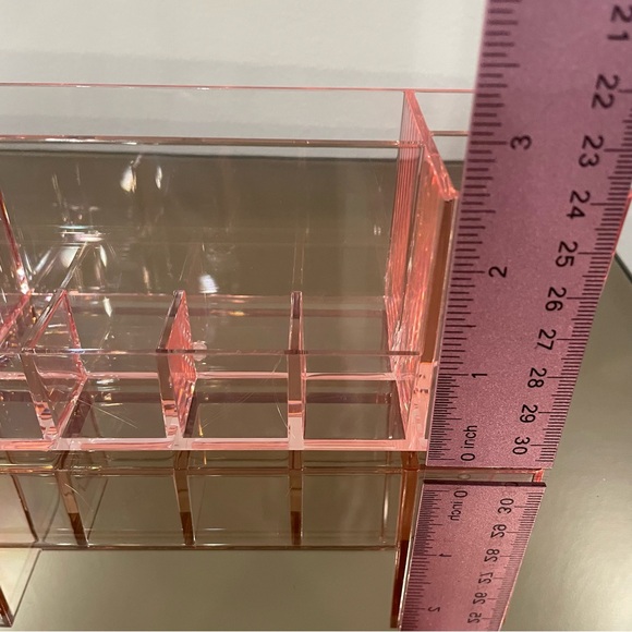 Pink Acrylic Makeup Organizers Rotating Tray Pink Blush Color Makeup Holders - Picture 9 of 16